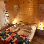 בית נופש Almhaus Zirbenheim Nicolina Flattnitz