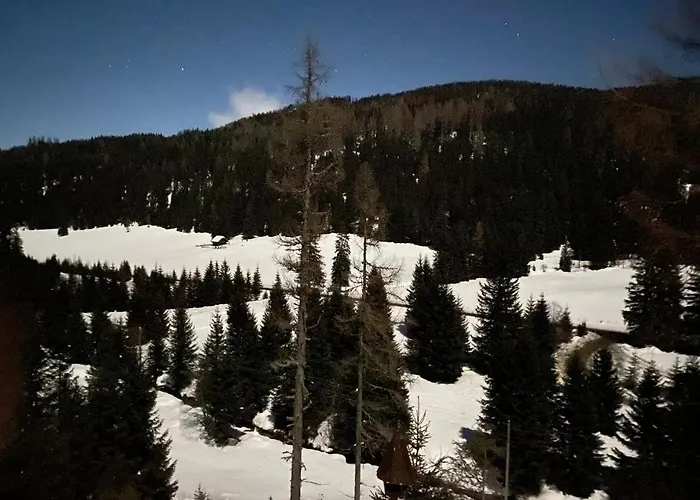 Almhaus Zirbenheim Nicolina 度假居 Flattnitz